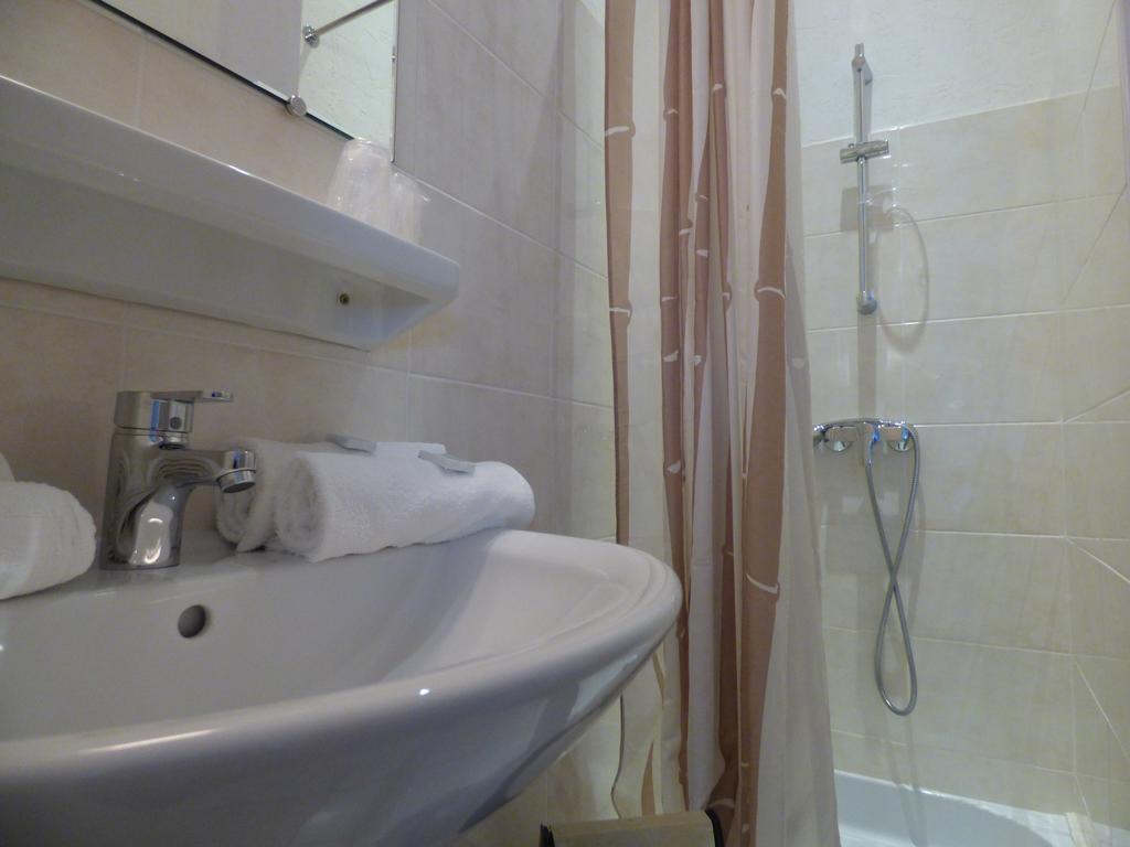 ואל-לה-באן Hotel Saint Jean חדר תמונה